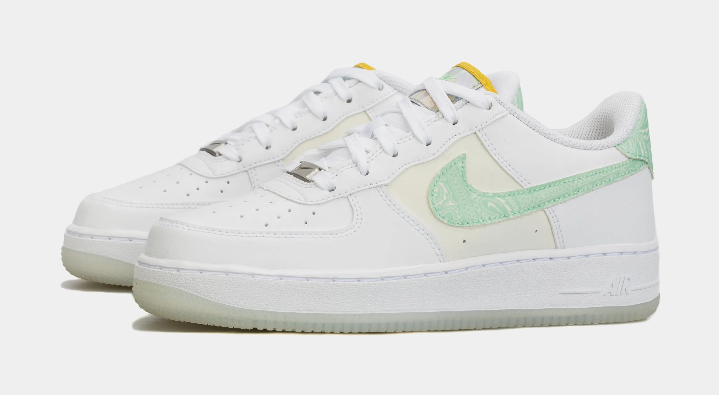 Air Force 1 LV8 Grade School Lifestyle Shoes (White/Green)