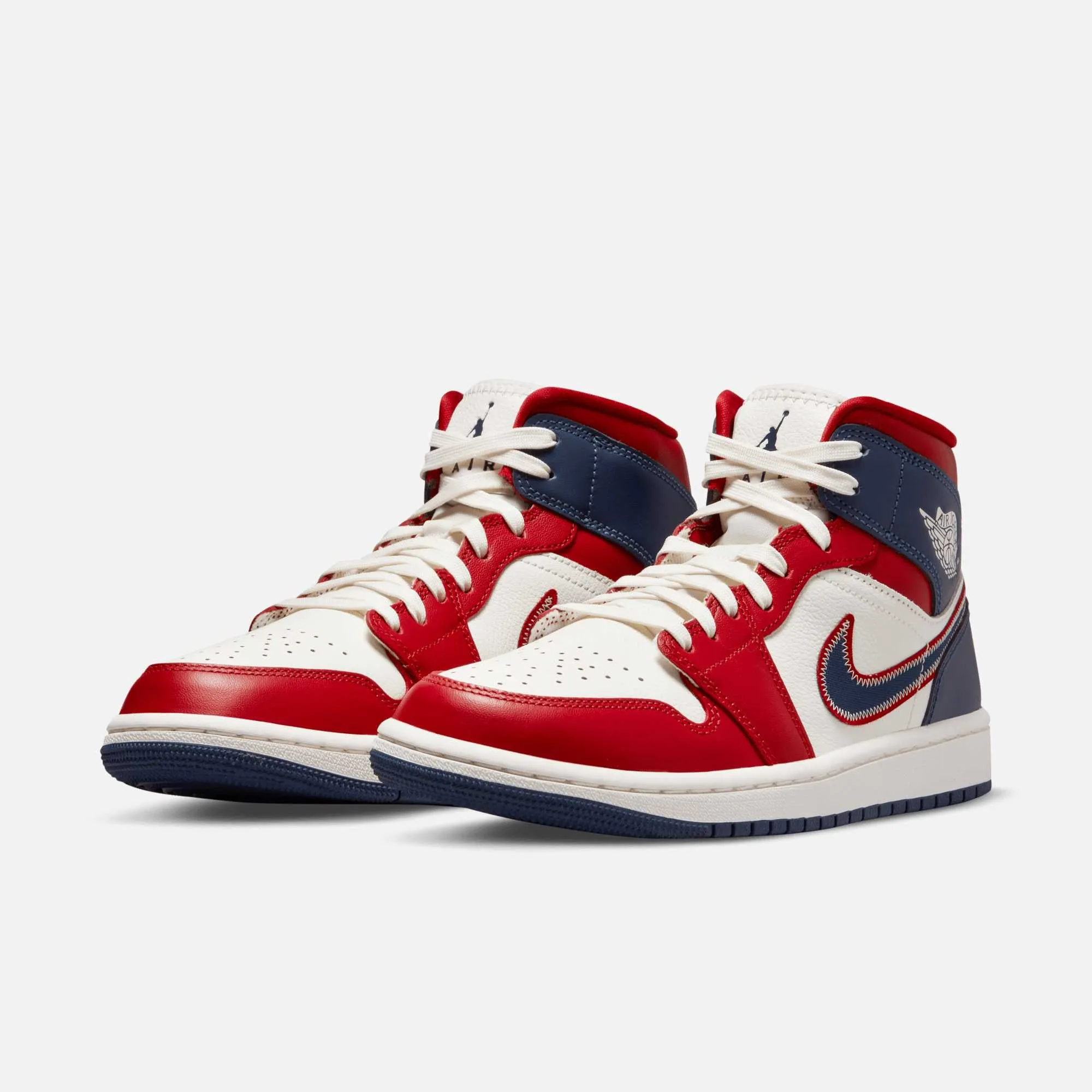 Air Jordan Women's 1 Mid SE USA