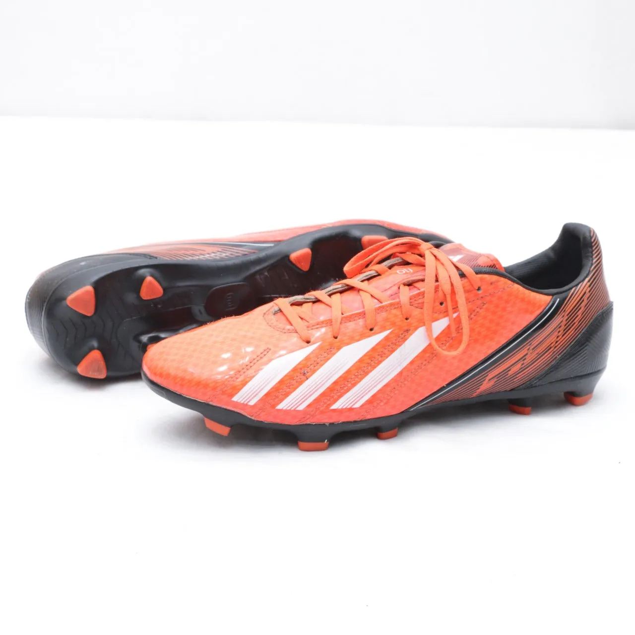 CR2468 Football Shoes - 20 Pairs