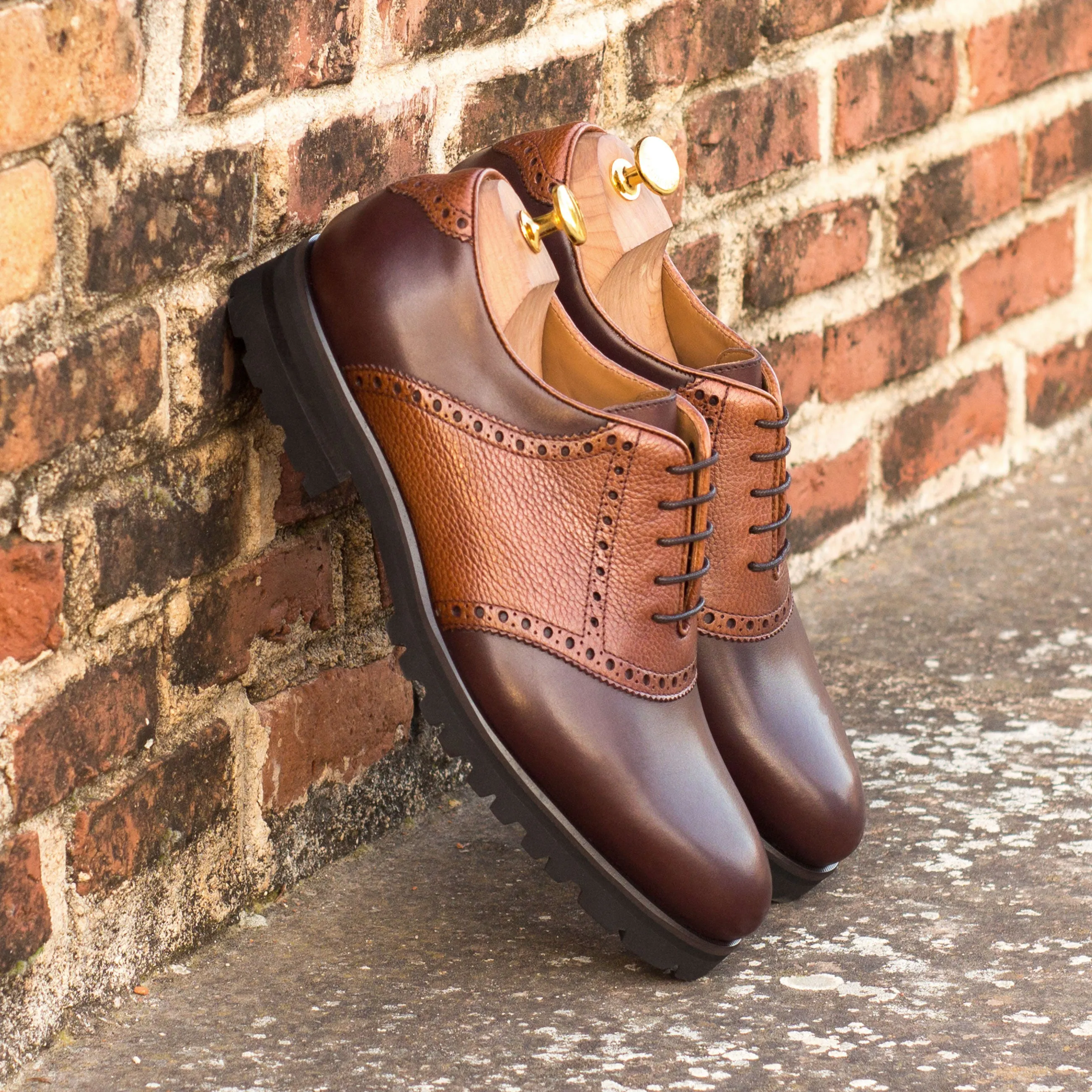 DapperFam Fabrizio in Dark Brown / Med Brown Men's Italian Full Grain Leather Saddle