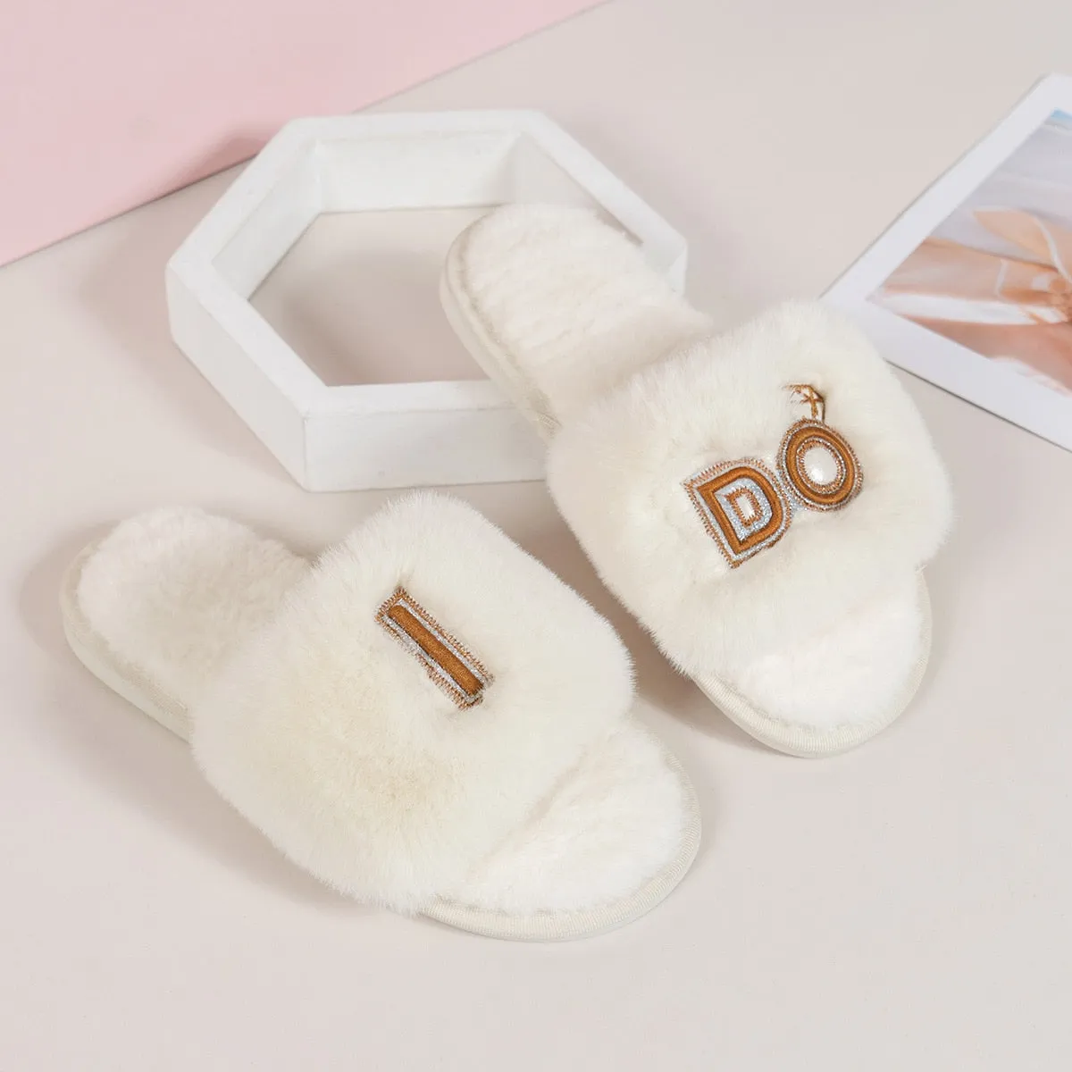 Hnzxzm Wedding Slippers Women's Bride Bridesmaid I Do Slides Faux Rabbit Fur Non-slip Sole Wedding Gift Open-toes Slides Slipper