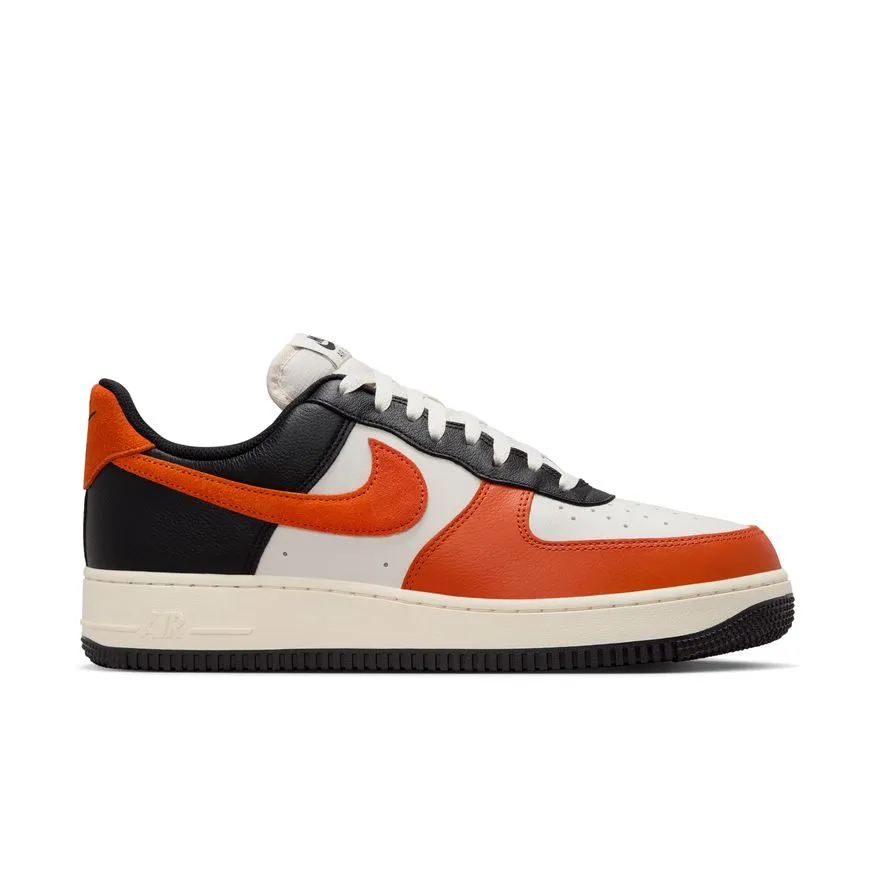 M Nike Air Force 1 '07 LV8 HQ4987-010