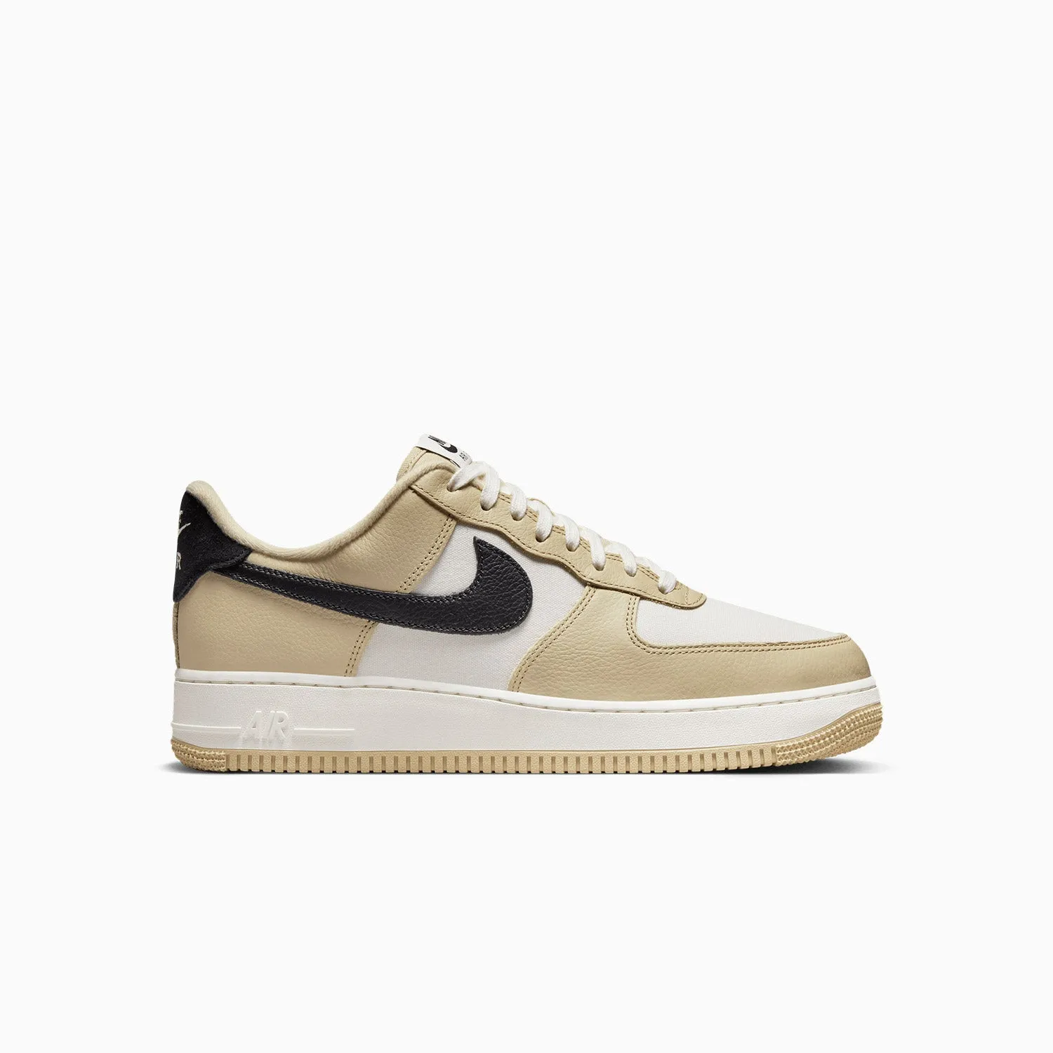 Men's Air Force 1 `07 LX "Team Gold"