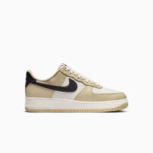 Men's Air Force 1 `07 LX "Team Gold"