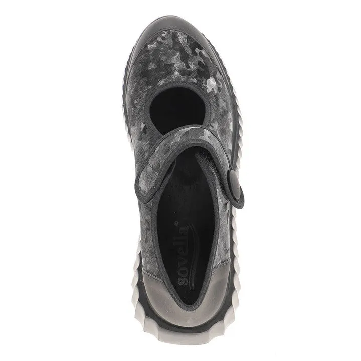 Sovella Women's Jessica Black Camo