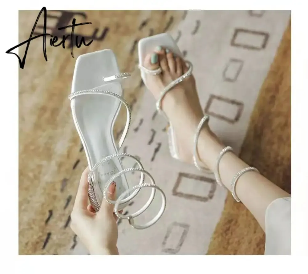 Summer New Women's Sandals Fashion Luxury Rhinestone Butterfly Snake Surround Chunky Heel Banquet Shoes