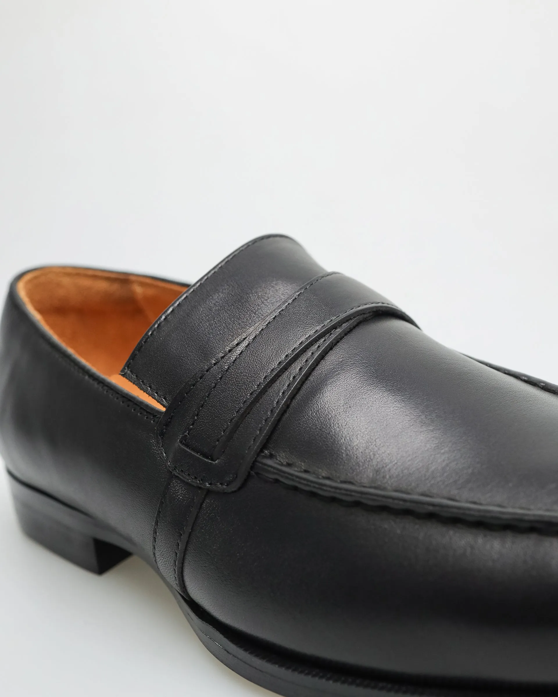 Tomaz F355 Men's Penny Loafer (Black)