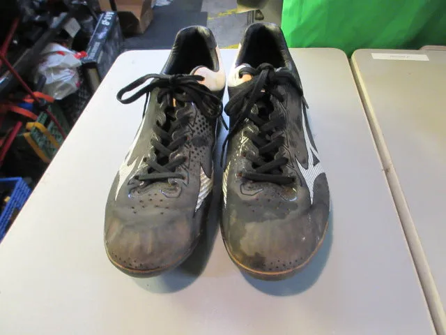 Used Mizuno Cleats Size 8