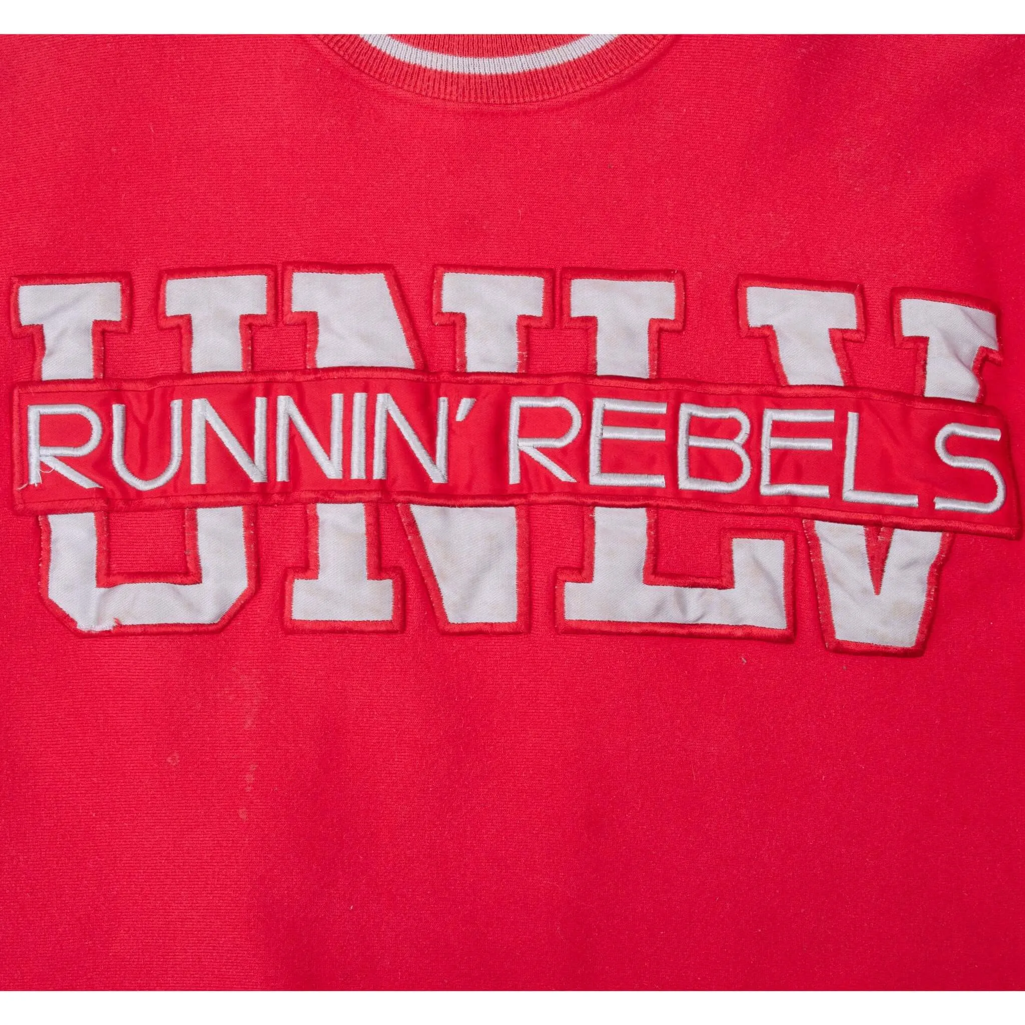 VINTAGE UNLV LAS VEGAS RUNNING REBELS RED SWEATSHIRT 1990S LARGE MADE IN USA