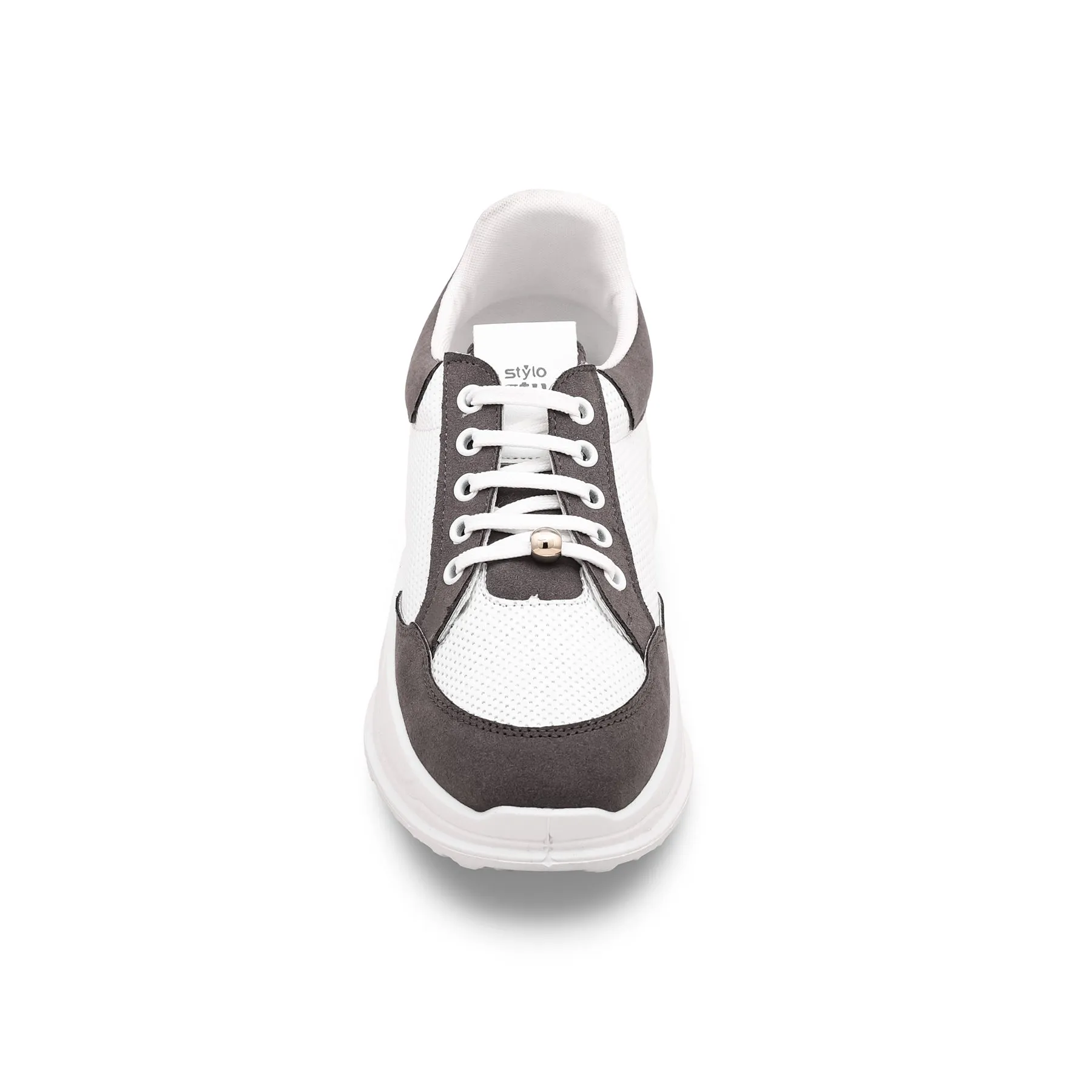 White Casual Sneaker AT7202